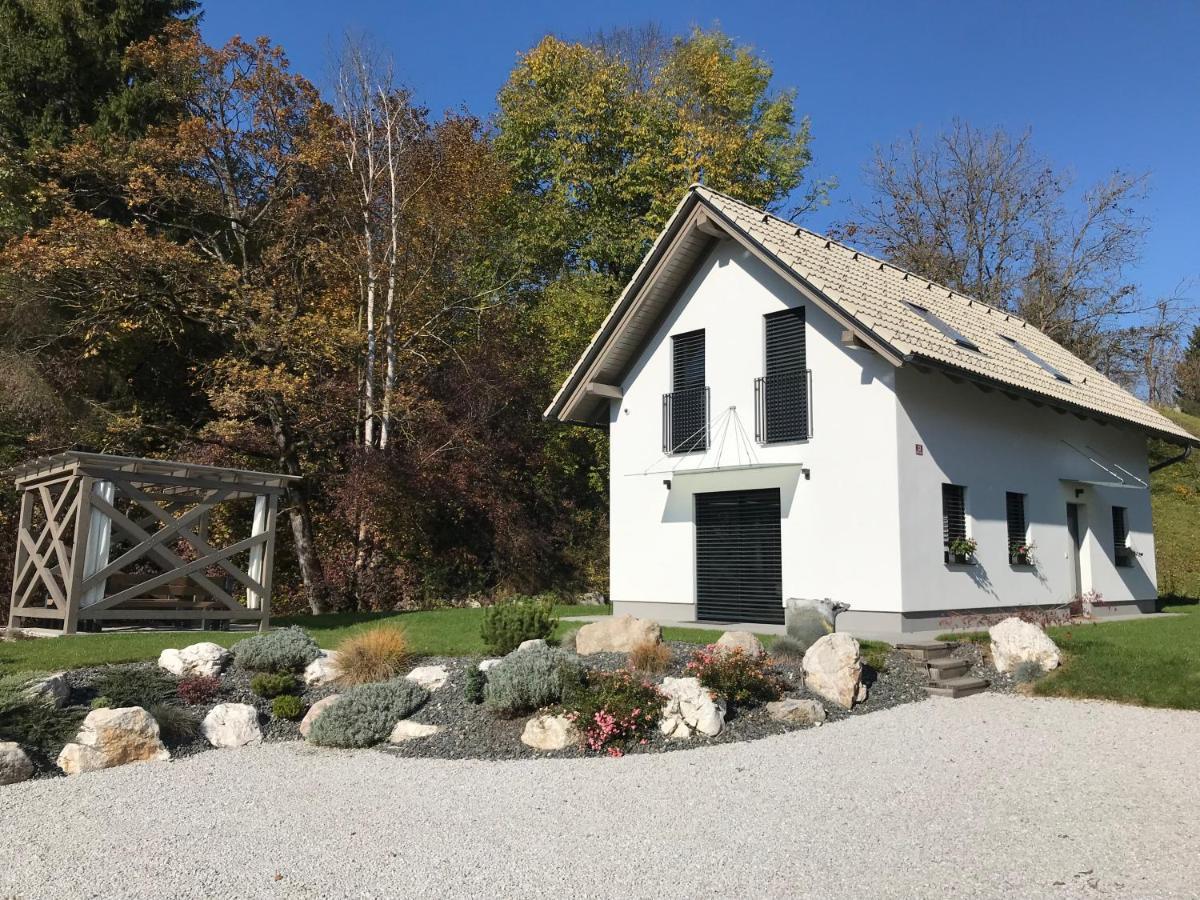 Brand New House Luna Блед Екстер'єр фото
