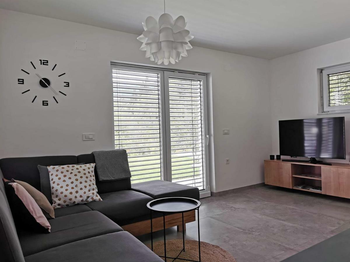 Brand New House Luna Блед Екстер'єр фото